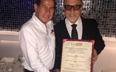 Mi Maestro Emilio Estefan,muy orgulloso de mi trabajo en favor de la Comunidad hispana.